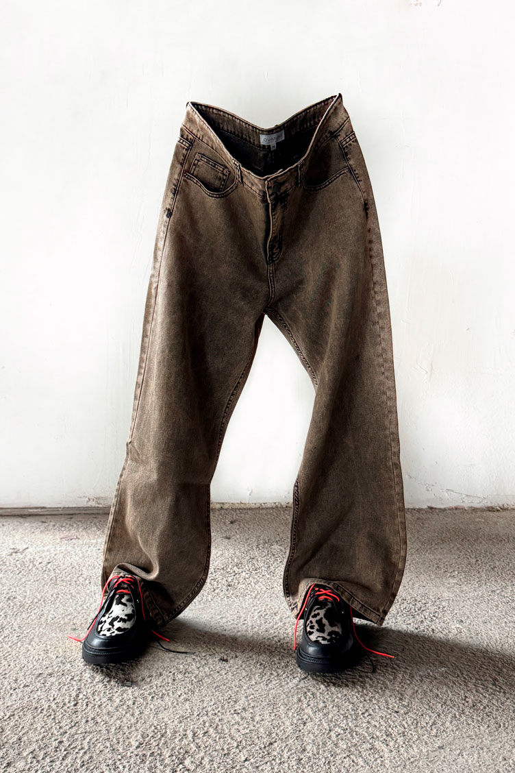 B r i d l e-b l a c k